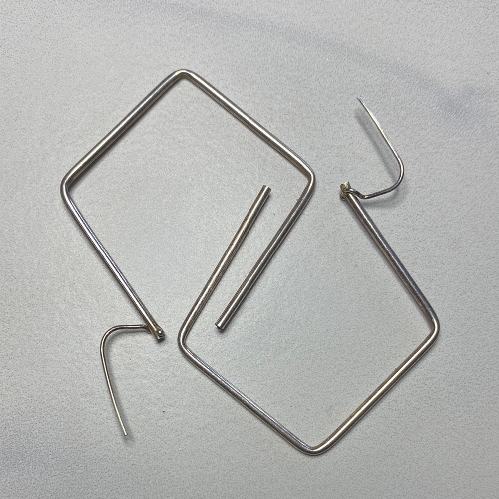 Diamond Shaped Sterling Silver Hoop Earrings 925 - Picture 4 of 6